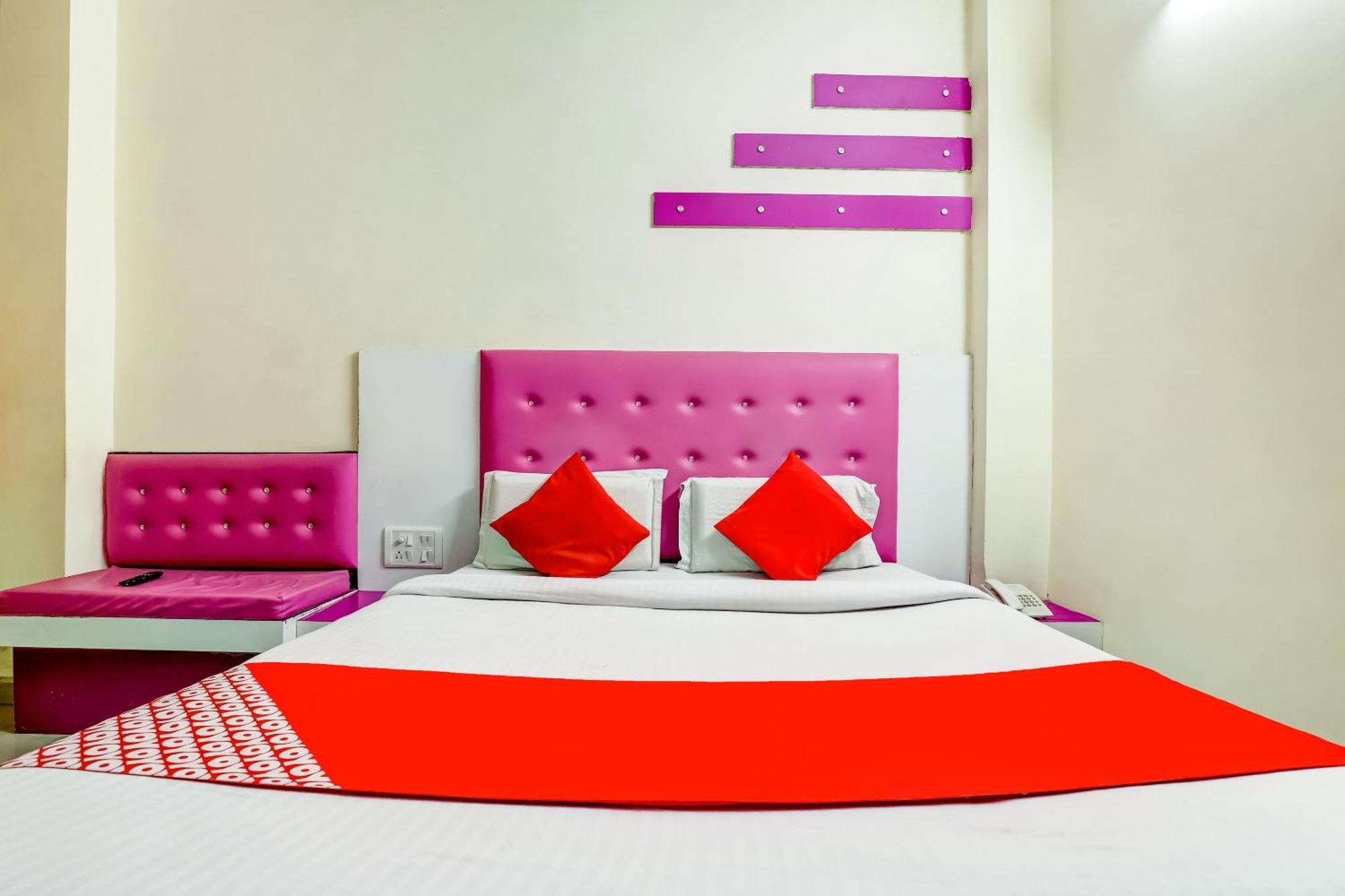 Hotel O Tushar Continental New Delhi Exterior photo